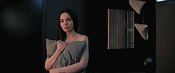 Actress - Dove Cameron: Movie - 56 Days